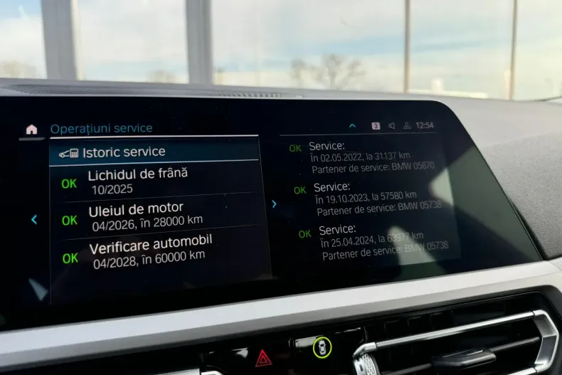 BMW 330 din 2020 cu 69.822 km - oferta BMW120955 - foto 22