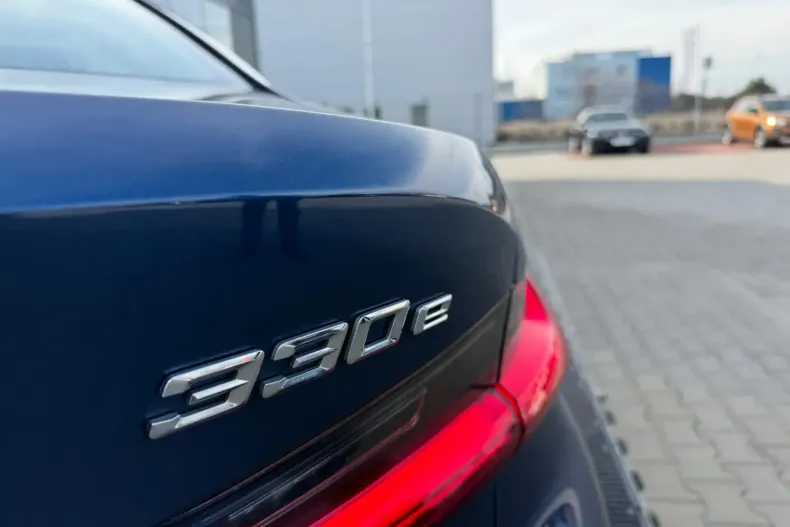 BMW 330 din 2020 cu 69.822 km - oferta BMW120955 - foto 33