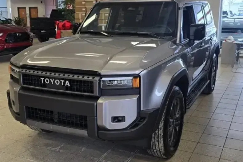 Toyota Land Cruiser din 2025 cu 10 km - oferta TOY120956 - foto 2