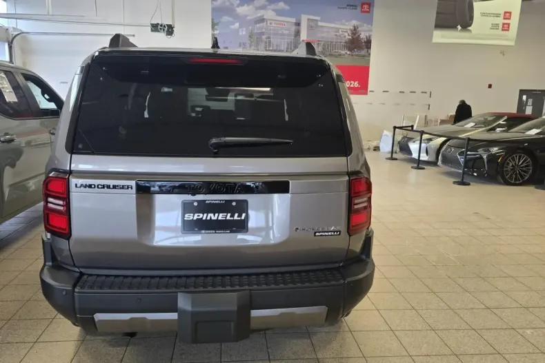 Toyota Land Cruiser din 2025 cu 10 km - oferta TOY120956 - foto 5