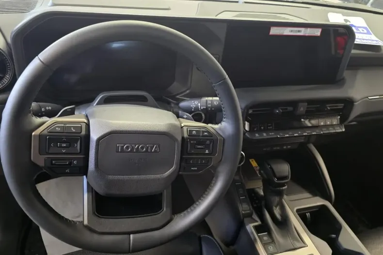 Toyota Land Cruiser din 2025 cu 10 km - oferta TOY120956 - foto 17