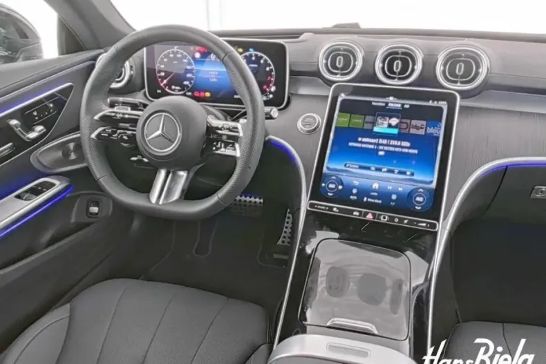 Mercedes-Benz CLE 300 din 2024 cu 11.500 km - oferta MER120959 - foto 4