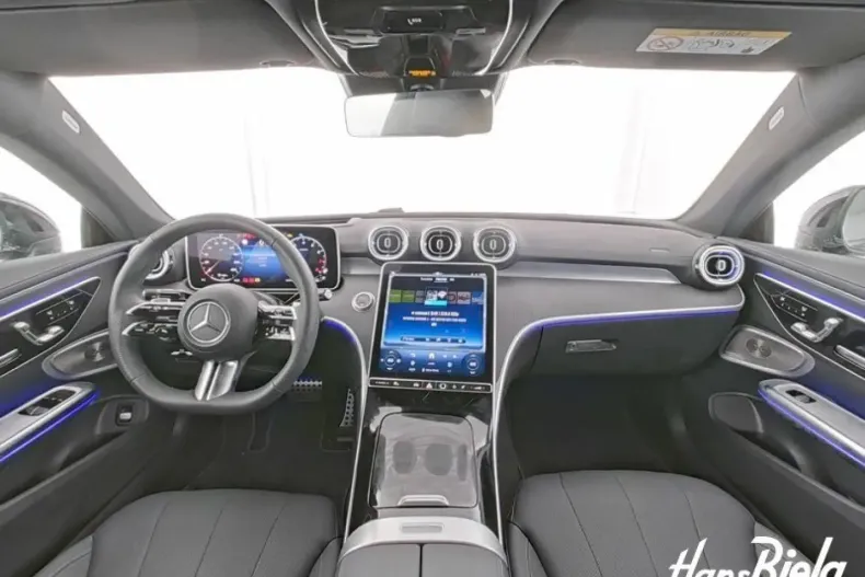 Mercedes-Benz CLE 300 din 2024 cu 11.500 km - oferta MER120959 - foto 6