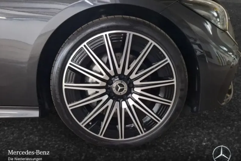 Mercedes-Benz CLE 300 din 2023 cu 23.500 km - oferta MER120960 - foto 6