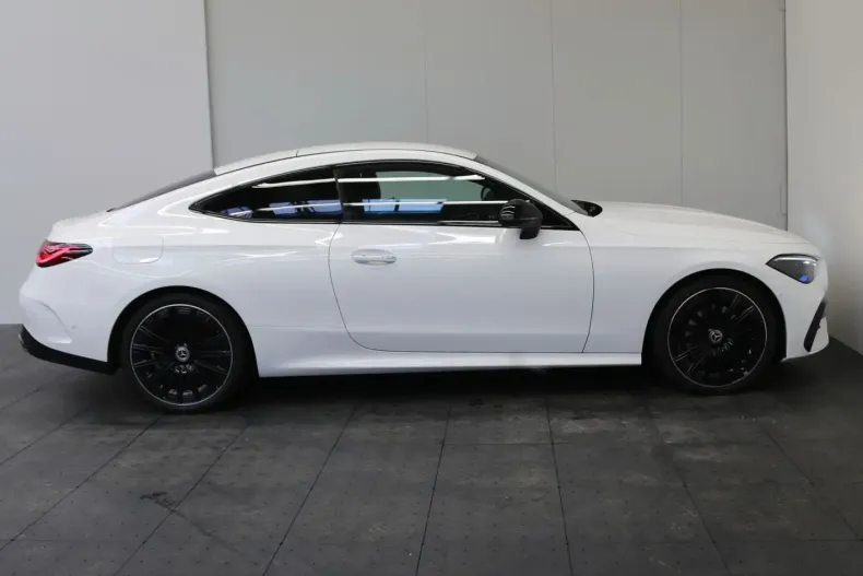 Mercedes-Benz CLE 300 din 2023 cu 6.000 km - oferta MER120964 - foto 6