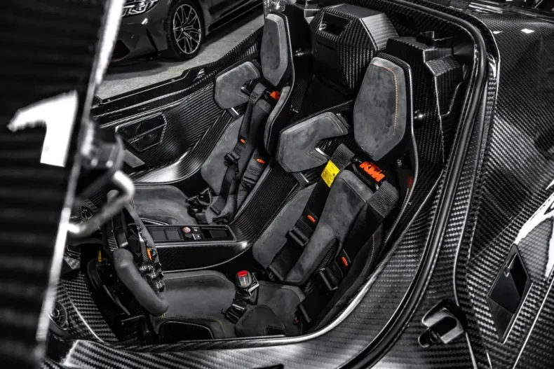 KTM X-BOW din 2023 cu 2.200 km - oferta KTM120967 - foto 13