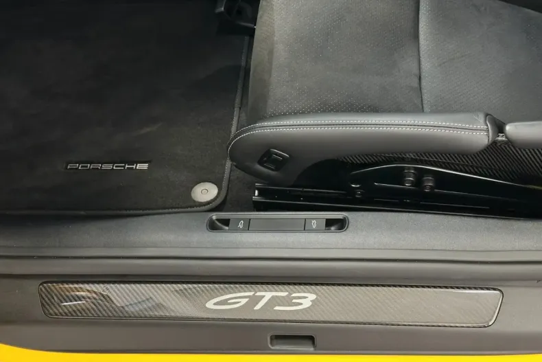 Porsche 992 din 2023 cu 3.225 km - oferta POR120969 - foto 9