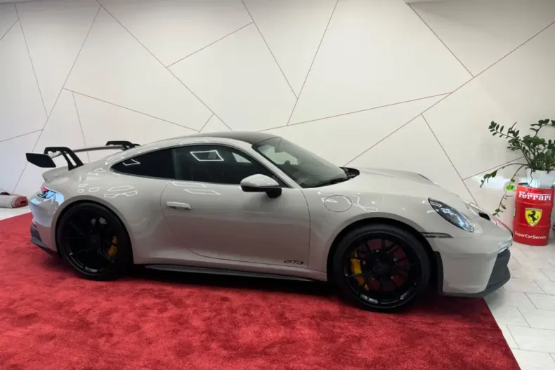 Porsche 992 din 2022 cu 2.000 km - oferta POR120970 - foto 6