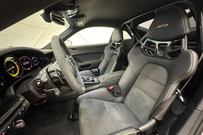 Porsche 992 din 2022 cu 2.000 km - oferta POR120970 - foto 8