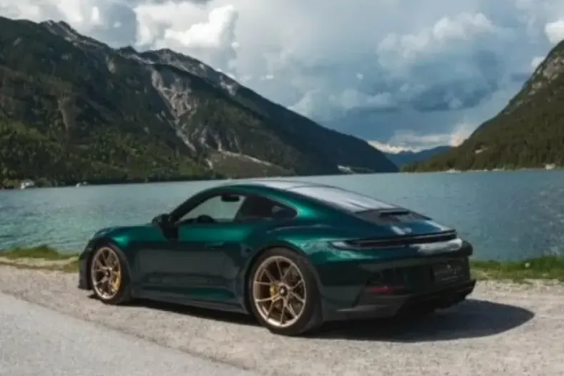 Porsche 992 din 2023 cu 1.600 km - oferta POR120971 - foto 2