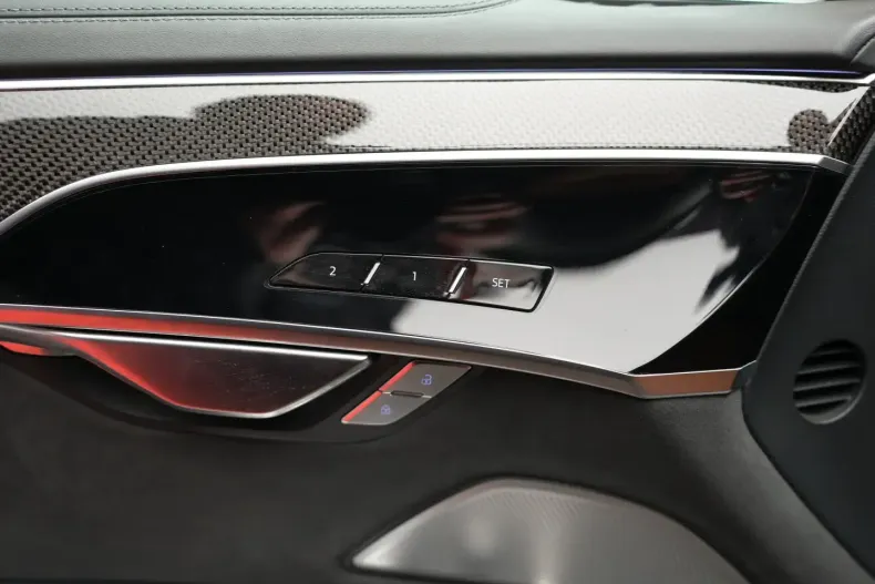 Audi S8 din 2022 cu 64.990 km - oferta AUD120982 - foto 12