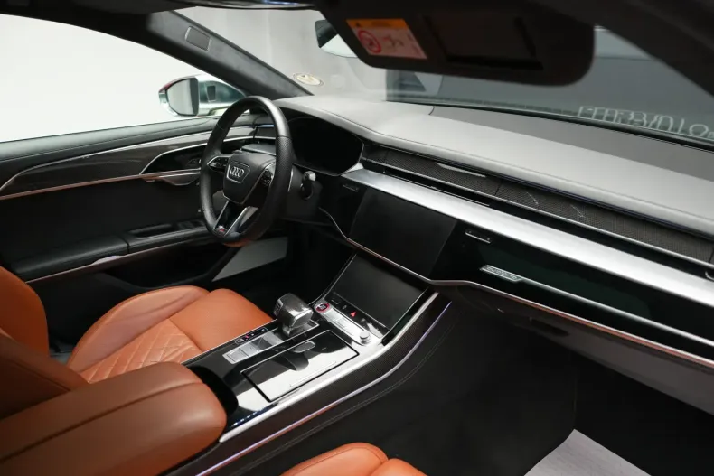 Audi S8 din 2022 cu 64.990 km - oferta AUD120982 - foto 26