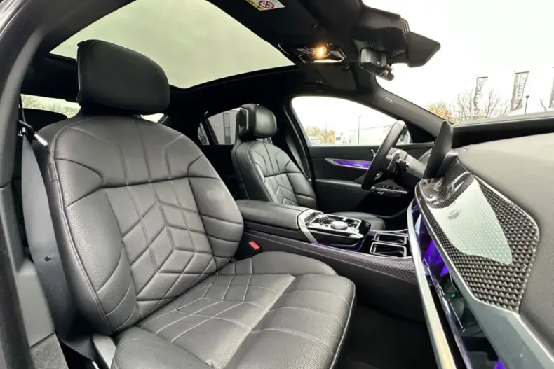 BMW 740 din 2024 cu 24.270 km - oferta BMW120984 - foto 19