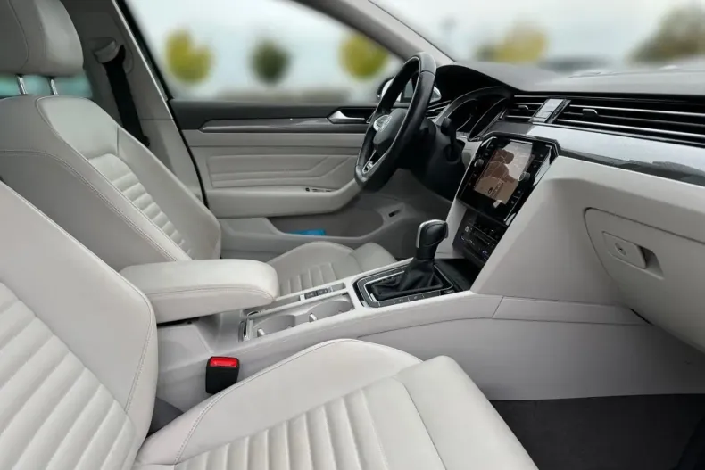 Volkswagen Passat din 2020 cu 79.190 km - oferta VOL120985 - foto 23