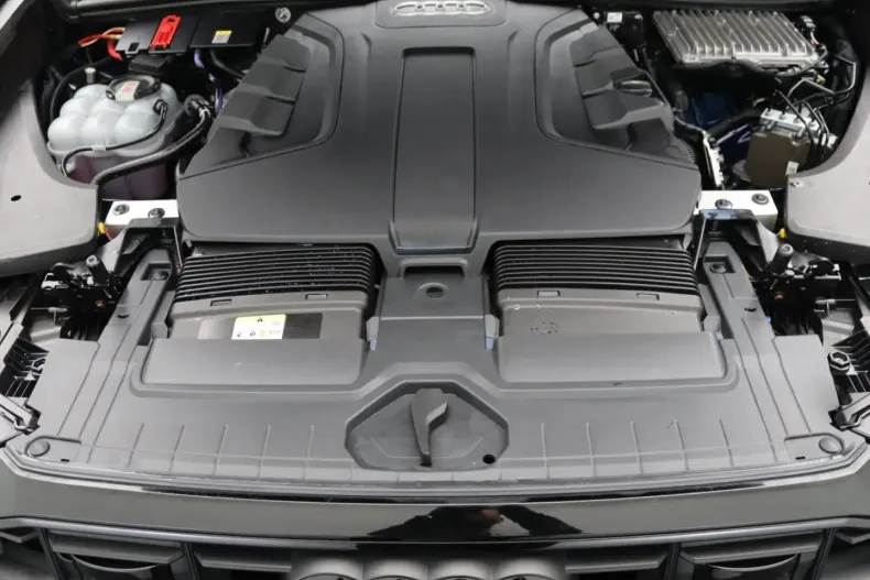 Audi Q8 din 2020 cu 60.000 km - oferta AUD120987 - foto 16