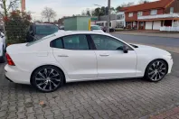 Volvo S60 din 2023 cu 8.500 km - oferta VOL120994 - foto 8