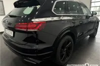 Volkswagen Touareg din 2023 cu 39.998 km - oferta VOL120995 - foto 3