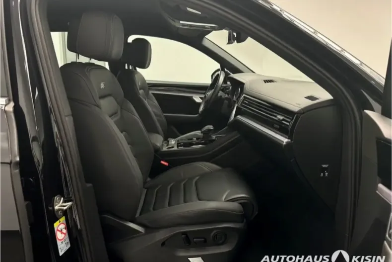 Volkswagen Touareg din 2023 cu 39.998 km - oferta VOL120995 - foto 11