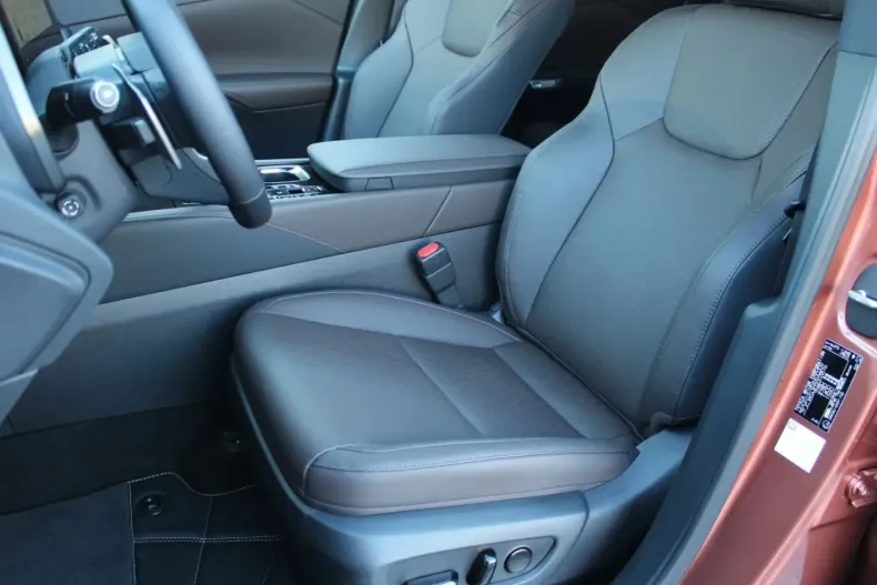 Lexus RX 450 din 2023 cu 9.000 km - oferta LEX120996 - foto 8