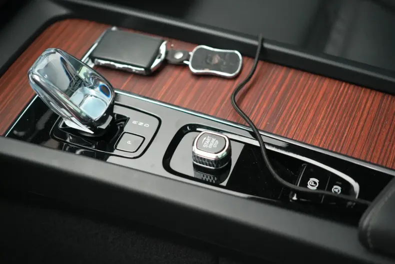 Volvo XC60 din 2024 cu 21.000 km - oferta VOL121005 - foto 15