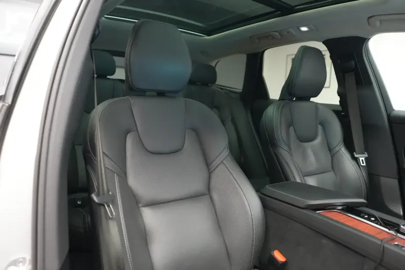 Volvo XC60 din 2024 cu 21.000 km - oferta VOL121005 - foto 24