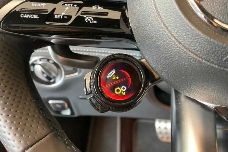 Mercedes-Benz AMG GT din 2024 cu 6.100 km - oferta MER121023 - foto 25