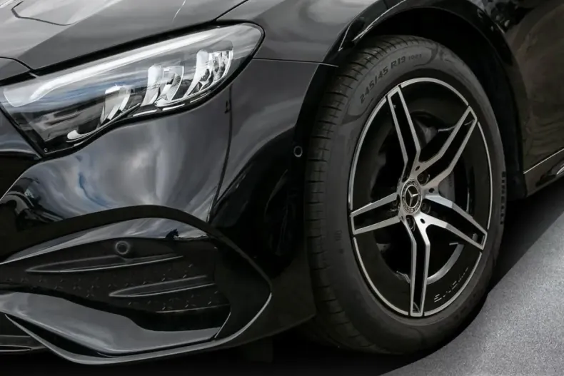 Mercedes-Benz E 300 din 2024 cu 19.823 km - oferta MER121036 - foto 3