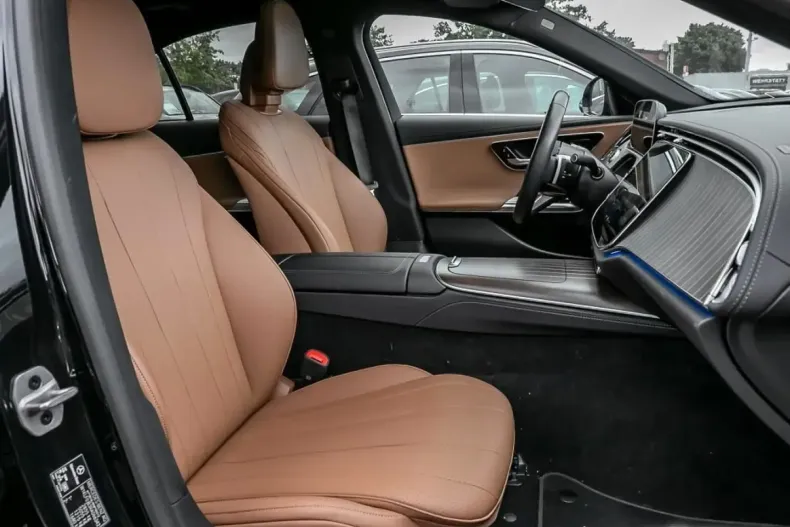 Mercedes-Benz E 300 din 2024 cu 19.823 km - oferta MER121036 - foto 5