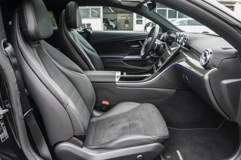 Mercedes-Benz CLE 300 din 2024 cu 23.950 km - oferta MER121045 - foto 7