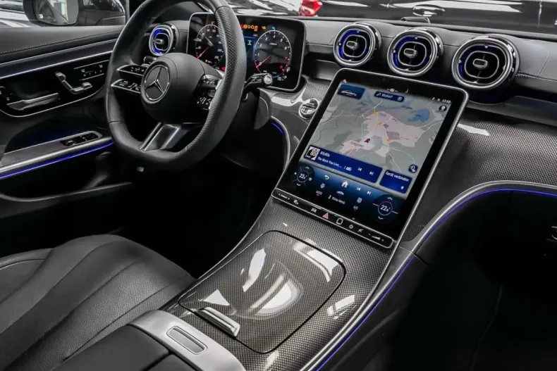 Mercedes-Benz CLE 300 din 2024 cu 14.880 km - oferta MER121046 - foto 4