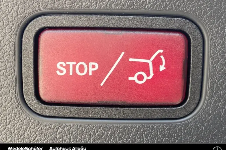 Mercedes-Benz GLC 200 din 2024 cu 14.969 km - oferta MER121055 - foto 11