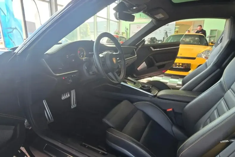 Porsche 992 din 2023 cu 16.500 km - oferta POR121069 - foto 7