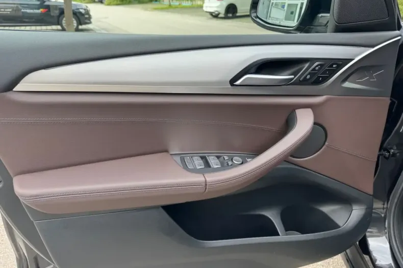 BMW X3 din 2022 cu 56.200 km - oferta BMW121077 - foto 13