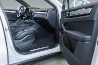 Porsche Cayenne din 2023 cu 20.100 km - oferta POR121081 - foto 12