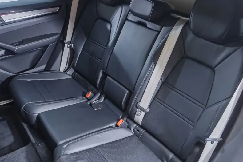 Porsche Cayenne din 2023 cu 20.100 km - oferta POR121081 - foto 23