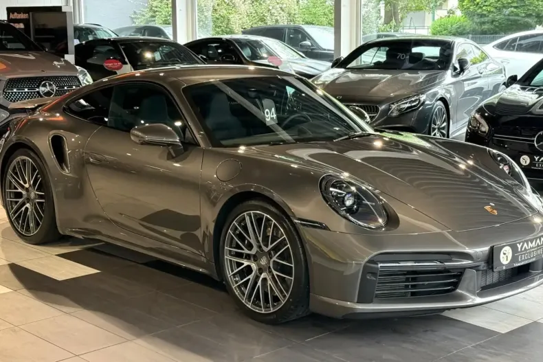 Porsche 911 din 2022 cu 3.900 km - oferta POR121082 - foto 4
