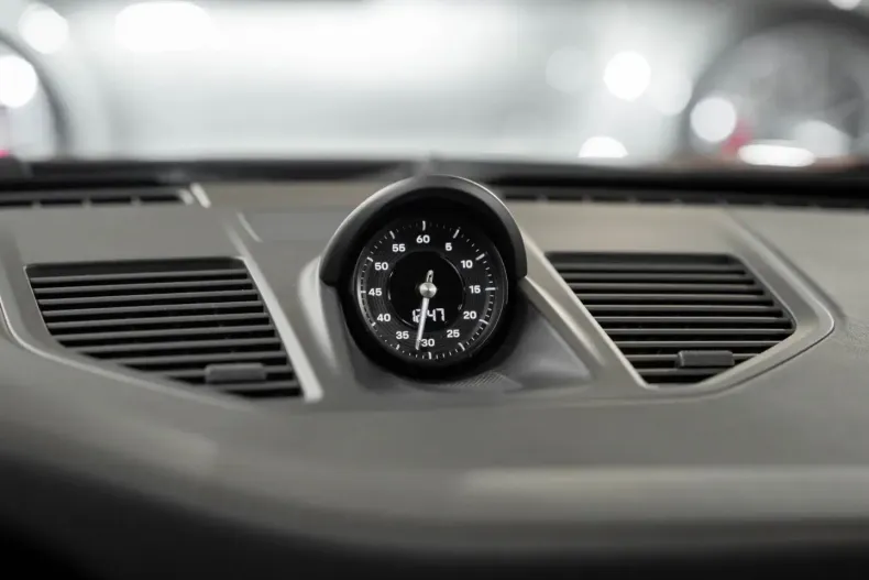 Porsche 911 din 2023 cu 15.900 km - oferta POR121085 - foto 38