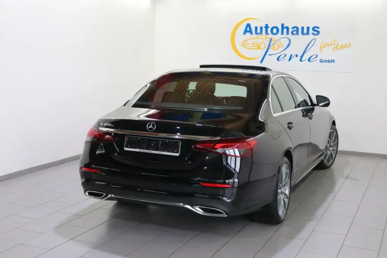 Mercedes-Benz E 300 din 2021 cu 45.000 km - oferta MER121086 - foto 4