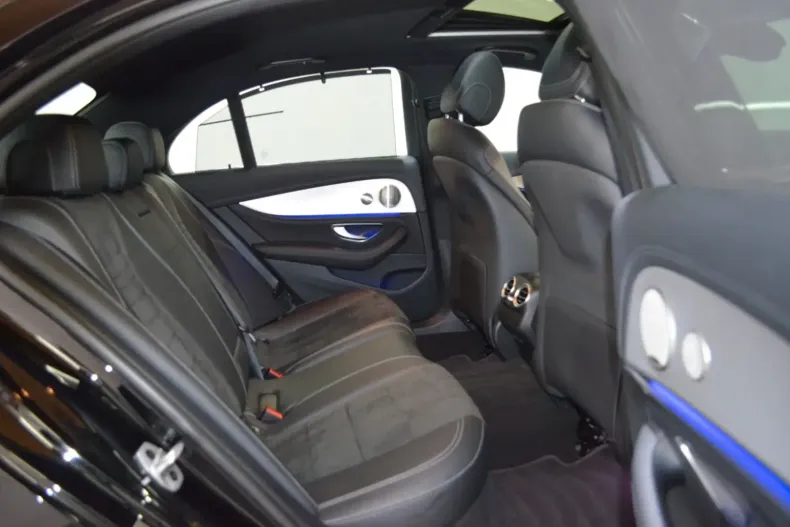 Mercedes-Benz E 300 din 2021 cu 45.000 km - oferta MER121086 - foto 14