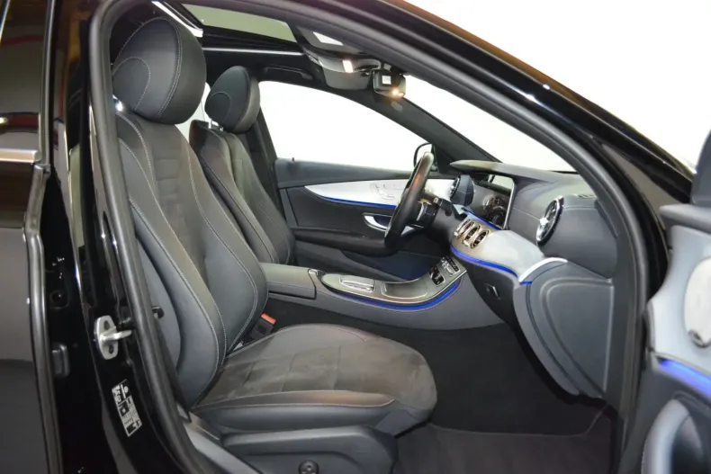 Mercedes-Benz E 300 din 2021 cu 45.000 km - oferta MER121086 - foto 15