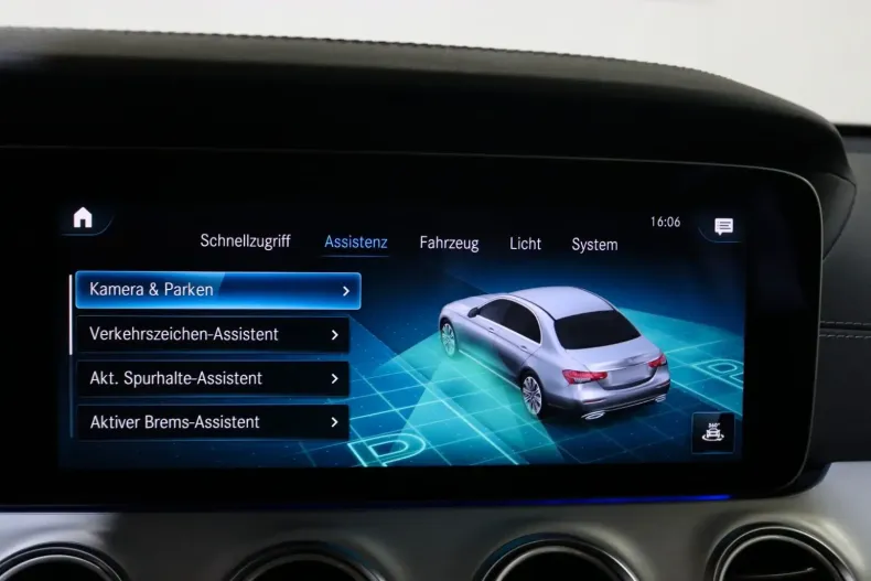 Mercedes-Benz E 300 din 2021 cu 45.000 km - oferta MER121086 - foto 25