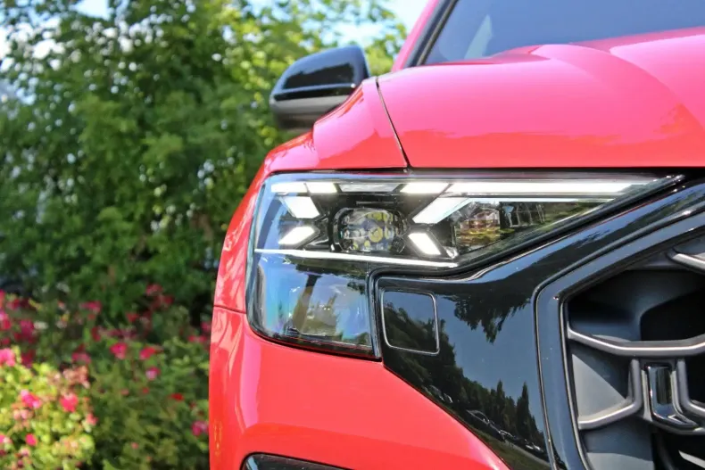 Audi SQ8 din 2024 cu 19.890 km - oferta AUD121094 - foto 3