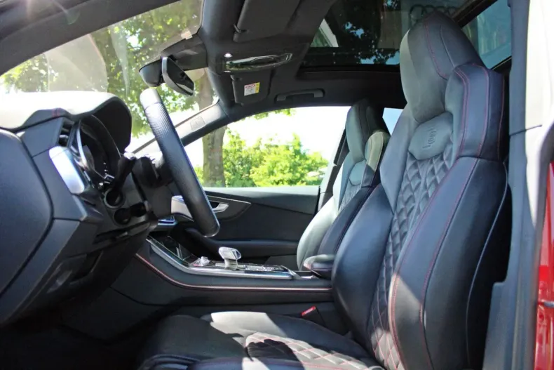 Audi SQ8 din 2024 cu 19.890 km - oferta AUD121094 - foto 13