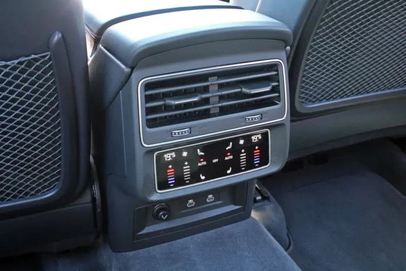 Audi SQ8 din 2024 cu 19.890 km - oferta AUD121094 - foto 27