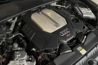 Audi RS6 din 2022 cu 56.625 km - oferta AUD121097 - foto 9