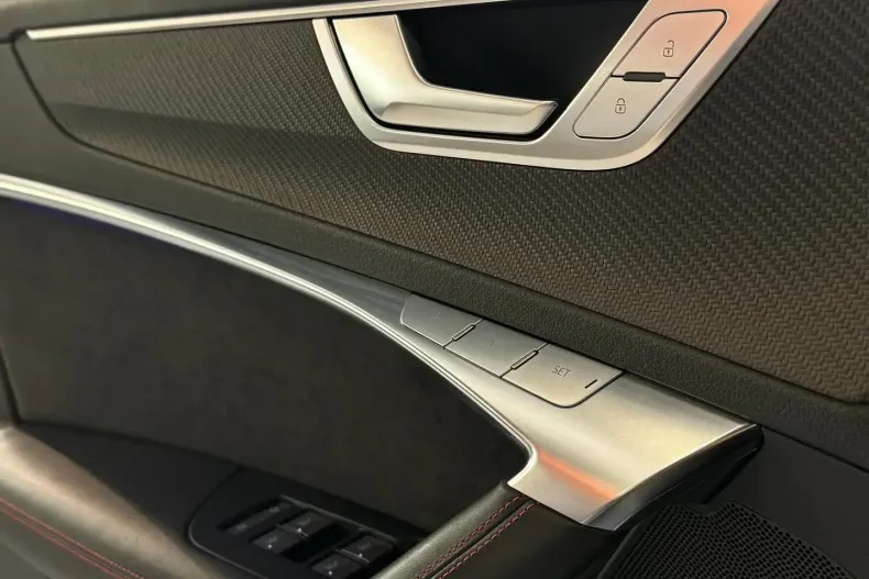 Audi RS6 din 2022 cu 56.625 km - oferta AUD121097 - foto 11