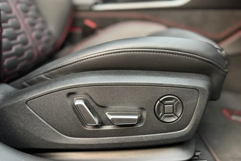 Audi RS6 din 2021 cu 77.500 km - oferta AUD121099 - foto 22