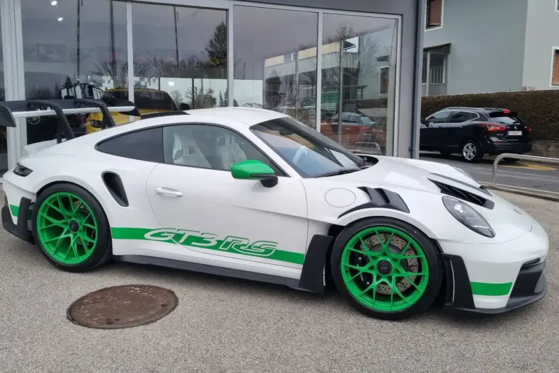 Porsche 992 din 2025 cu 27 km - oferta POR121120 - foto 4