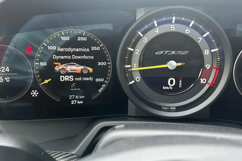 Porsche 992 din 2025 cu 27 km - oferta POR121120 - foto 10