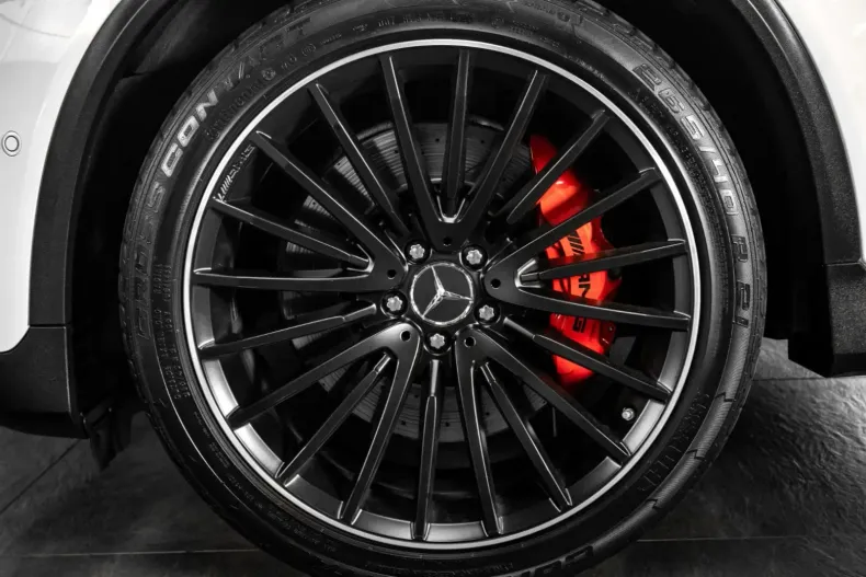 Mercedes-Benz GLC 63 AMG din 2021 cu 70.000 km - oferta MER121129 - foto 12